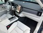 Volvo XC90 2.0 T8 Plug-in hybrid AWD Ultra Dark 455pk Luchvering / Trekhaak / Stoelventilatie