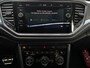 Volkswagen T-Roc 1.5 TSI 150pk DSG R-line Panoramadak VirtualCockpit ACC Carplay Sportstoelen Camera 18" Pdc