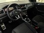 Volkswagen T-Roc 1.5 TSI 150pk DSG R-line Panoramadak VirtualCockpit ACC Carplay Sportstoelen Camera 18" Pdc