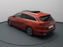 Kia Ceed Sportswagon T-GDi GT-Line 160pk Camera | Adapt. Cruise | Stoel-/stuurverw. | Panoramadak | Trekhaak afneembaar.