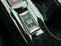 Peugeot 208 Peugeot 208 Hybrid 100pk Automaat Allure Navigatie Apple Carplay/Android Auto Airco Parkeer sensoren Cruise Control Led Lichtmetalen Velgen