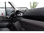 MAN TGE 3.180 35 2.0 L3H3 Black Edition Full Options! Adaptieve Cruise, Camera, Carplay, LED, Dodehoek, 177pk, Trekhaak, Clima, Stoelverwarming, Automaat, Uniek!