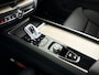 Volvo XC60 T6 Plug-in hybrid AWD Ultra Dark | Panoramadak | 360° camera | Luchtvering | Harman Kardon | Head-up display | Stoel- en Stuurverwarming | Trekhaak