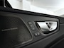 Volvo XC60 T6 Plug-in hybrid AWD Ultra Dark | Panoramadak | 360° camera | Luchtvering | Harman Kardon | Head-up display | Stoel- en Stuurverwarming | Trekhaak