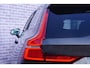 Volvo V60 2.0 T6 Plug-in hybrid AWD Plus Bright | SOH:97% | Trekhaak | | Long Range | Trekhaak | 18" licht metalen velgen | parkeersensoren vóór en achter | camera | panorama dak | Google auto | Full LED | verwarmde voorstoelen en achterbank |