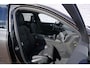 Volvo V60 2.0 T6 Plug-in hybrid AWD Plus Bright | SOH:97% | Trekhaak | | Long Range | Trekhaak | 18" licht metalen velgen | parkeersensoren vóór en achter | camera | panorama dak | Google auto | Full LED | verwarmde voorstoelen en achterbank |