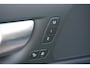 Volvo V60 2.0 T6 Plug-in hybrid AWD Plus Bright | SOH:97% | Trekhaak | | Long Range | Trekhaak | 18" licht metalen velgen | parkeersensoren vóór en achter | camera | panorama dak | Google auto | Full LED | verwarmde voorstoelen en achterbank |