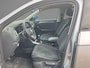 Volkswagen T-Roc 1.0 TSI Style · Panoramadak · Camera + Parkeersensoren · Trekhaak · Garantie t/m 25-08-2026 of 100000km.
