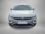 Volkswagen T-Roc 1.0 TSI Style · Panoramadak · Camera + Parkeersensoren · Trekhaak · Garantie t/m 25-08-2026 of 100000km.