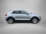 Volkswagen T-Roc 1.0 TSI Style · Panoramadak · Camera + Parkeersensoren · Trekhaak · Garantie t/m 25-08-2026 of 100000km.