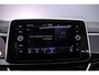 Volkswagen T-Roc R-Line 1.5 TSI 150pk DSG Automaat Panoramadak, Adaptive cruise control, Achteruitrijcamera, LED koplampen, App connect, Airco, DAB, Radio, Bluetooth