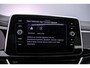 Volkswagen T-Roc R-Line 1.5 TSI 150pk DSG Automaat Panoramadak, Adaptive cruise control, Achteruitrijcamera, LED koplampen, App connect, Airco, DAB, Radio, Bluetooth
