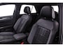 Volkswagen T-Roc R-Line 1.5 TSI 150pk DSG Automaat Panoramadak, Adaptive cruise control, Achteruitrijcamera, LED koplampen, App connect, Airco, DAB, Radio, Bluetooth