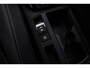 Volkswagen T-Roc R-Line 1.5 TSI 150pk DSG Automaat Panoramadak, Adaptive cruise control, Achteruitrijcamera, LED koplampen, App connect, Airco, DAB, Radio, Bluetooth