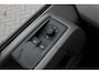 Volkswagen Crafter 2.0 TDI L3H3 Highline LED / XENON / APPLE CARPLAY / NAVIGATIE / DSG / FULL BLACK / 140PK / AUTOMAAT / NEW MODEL