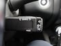 Renault Captur 1.3 TCe 140 PK INTENS 1e EIG GARANTIE 5-2032! NAVIGATIE . PARKEERSENSOREN VOOR & ACHTER .