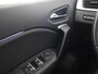 Renault Captur 1.3 TCe 140 PK INTENS 1e EIG GARANTIE 5-2032! NAVIGATIE . PARKEERSENSOREN VOOR & ACHTER .