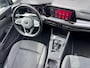 Volkswagen Golf 1.5 TSI Pano Acc Memory IQ Lights Massage 4 x stoelverwarming Stuurverwarming