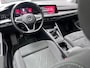 Volkswagen Golf 1.5 TSI Pano Acc Memory IQ Lights Massage 4 x stoelverwarming Stuurverwarming