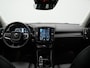 Volvo XC40 T5 Plus Dark PHEV 262pk Dealer O.H. | Adaptive Cruise | 360 Camera | Harman / Kardon | Lederen Sportstoelen Memory & Verwarmd | Keyless | Blis | Stuur Verwarmd | Apple Carplay | Navigatie | DAB | 19"L.M | Plug In Hybrid |