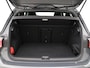 Volkswagen Golf 1.5 eTSI 130pk DSG R-Line · Apple/Android Car Play · P-Sensoren · Navigatie · Sfeerverlichting · 17 Inch · Garantie t/m 12-02-2028 of 100.000km