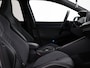 Volkswagen Golf 1.5 eTSI 130pk DSG R-Line · Apple/Android Car Play · P-Sensoren · Navigatie · Sfeerverlichting · 17 Inch · Garantie t/m 12-02-2028 of 100.000km