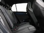 Volkswagen Golf 1.5 eTSI 130pk DSG R-Line · Apple/Android Car Play · P-Sensoren · Navigatie · Sfeerverlichting · 17 Inch · Garantie t/m 12-02-2028 of 100.000km