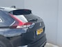 Mitsubishi Eclipse Cross 2.4 PHEV Black Edition / Trekhaak (1.500KG) / 8 jaar garantie / Cruise Control / Airco / Voor&Achter Stoelverwarming / Dode Hoek Detectie / Keyless Start&Entry / Apple Carplay&Android Auto / Full-Map Navigatie / Carbon Details / Parkeersensoren / Rondomzicht Camera /