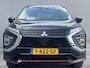 Mitsubishi Eclipse Cross 2.4 PHEV Black Edition / Trekhaak (1.500KG) / 8 jaar garantie / Cruise Control / Airco / Voor&Achter Stoelverwarming / Dode Hoek Detectie / Keyless Start&Entry / Apple Carplay&Android Auto / Full-Map Navigatie / Carbon Details / Parkeersensoren / Rondomzicht Camera /