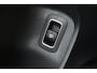 Mercedes-Benz A-klasse 200 Business Solution (PANORAMADAK, STOELVERWARMING, CAMERA, CRUISE CONTROL, PARKEERSENSOREN)