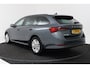 Skoda Octavia Combi 1.0 TSI Business Edition (SFEERVERLICHTING, DIGITALE COCKPIT, NAVIGATIE, SENSOREN)