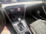 Volkswagen Passat Variant 1.4 TSI PHEV GTE Business | 2021 | Panoramadak | Trekhaak | Head-up Display | Dealer Onderhouden