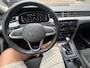 Volkswagen Passat Variant 1.4 TSI PHEV GTE | 2021 | Panoramadak | Trekhaak | Head-up Display | Dealer Onderhouden