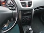 Peugeot 207 SW Outdoor 1.6 VTi XS zeer lux,s airco trekhaak paneramadak radio cd