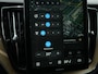 Volvo XC60 2.0 T8 RECHARGE 455PK AWD ULTRA DARK EAT8 | Bower & Wilkens | Luchtvering | Nappa Leder