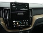 Volvo XC60 2.0 T8 RECHARGE 455PK AWD ULTRA DARK EAT8 | Bower & Wilkens | Luchtvering | Nappa Leder