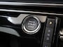 Peugeot 3008 1.2 Hybrid 136 GT | Afneembare Trekhaak | Widescreen | Sportstoelen | Apple Carplay/Android Auto | DAB | Navigatie | Cruise Control Adaptief | Elek. Achterklep | LED | 360° Camera |