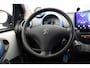Peugeot 107 1.0 12V XS Urban Move 5 Deurs - Airco, Navi, Camera