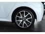 Toyota Yaris 1.5 Hybrid Executive Limited Bitone, HUD