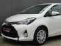 Toyota Yaris 1.0 VVT-i Aspiration * CAMERA * TREKHAAK !!