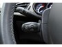 Citroën C3 1.2 PureTech Selection Climate Control l Armsteun l Bluetooth l Cruise Control l Navigatie l Elektrische ramen l Trekhaak l PDC Achter