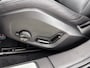 Volvo V60 T8 Recharge Ultra Dark | 19" | Trekhaak | Getint Glas | Panoramadak | Head-Up | Harman Kardon | Elektr. verst. Stoelen | Parkeercamera | Stoel/Stuur/Achterbankverwarming | Adaptieve Cruise | BLIS | Keyless
