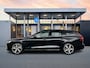 Volvo V60 T8 Recharge Ultra Dark | 19" | Trekhaak | Getint Glas | Panoramadak | Head-Up | Harman Kardon | Elektr. verst. Stoelen | Parkeercamera | Stoel/Stuur/Achterbankverwarming | Adaptieve Cruise | BLIS | Keyless