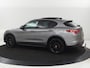 Alfa Romeo Stelvio 2.0 T AWD First Edition | Panoramadak | Adaptive cruise | Leder | Stoel & stuurverwarming | Bi-Xenon | Camera | 20'' | Navigatie | Trekhaak | Side Assist | Keyless | Climate control | Origineel NL