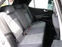 Volkswagen ID.3 Life 58 kWh | Stoel & stuurverwarming | Warmtepomp | Parkeersensoren voor & achter | Apple carplay / Android auto | DAB ontvanger |