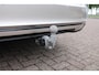 Volvo V90 T8 Automaat Plug-in hybrid AWD Ultra Dark | Premium Audio by Bowers en Wilkins| Luchtvering | Voorstoelen met massage functie| Interieur Voorverwarming| Gelaagde Zijruiten| Semi electrische Trekhaak| 20 Inch Lichtmetalen velgen.