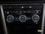 Volkswagen T-Roc 1.0 TSI Style Business|PANO|NL AUTO|TREKHAAK|DIGIDASH|LM-VELG