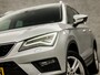 SEAT Ateca 1.4 TSI Xcellence Sport 150Pk Automaat (CLIMATE, STOELVERWARMING, LED KOPLAMPEN, PARKEERSENSOREN, GETINT GLAS, PARKEER ASSISTENT, CRUISE, NIEUWSTAAT)