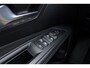 Peugeot 3008 1.2T Allure Pack Business | Navigatie | Achteruitrijcamera | Parkeersensoren | Keyless Entry | LED koplampen | Privacy Glass | Apple Carplay/Android Auto