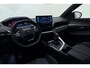 Peugeot 3008 1.2T Allure Pack Business | Navigatie | Achteruitrijcamera | Parkeersensoren | Keyless Entry | LED koplampen | Privacy Glass | Apple Carplay/Android Auto